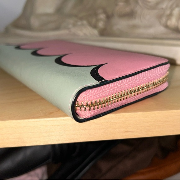 Kate Spade Instarsia Scallop Rococo Pink Wallet - Picture 10 of 11